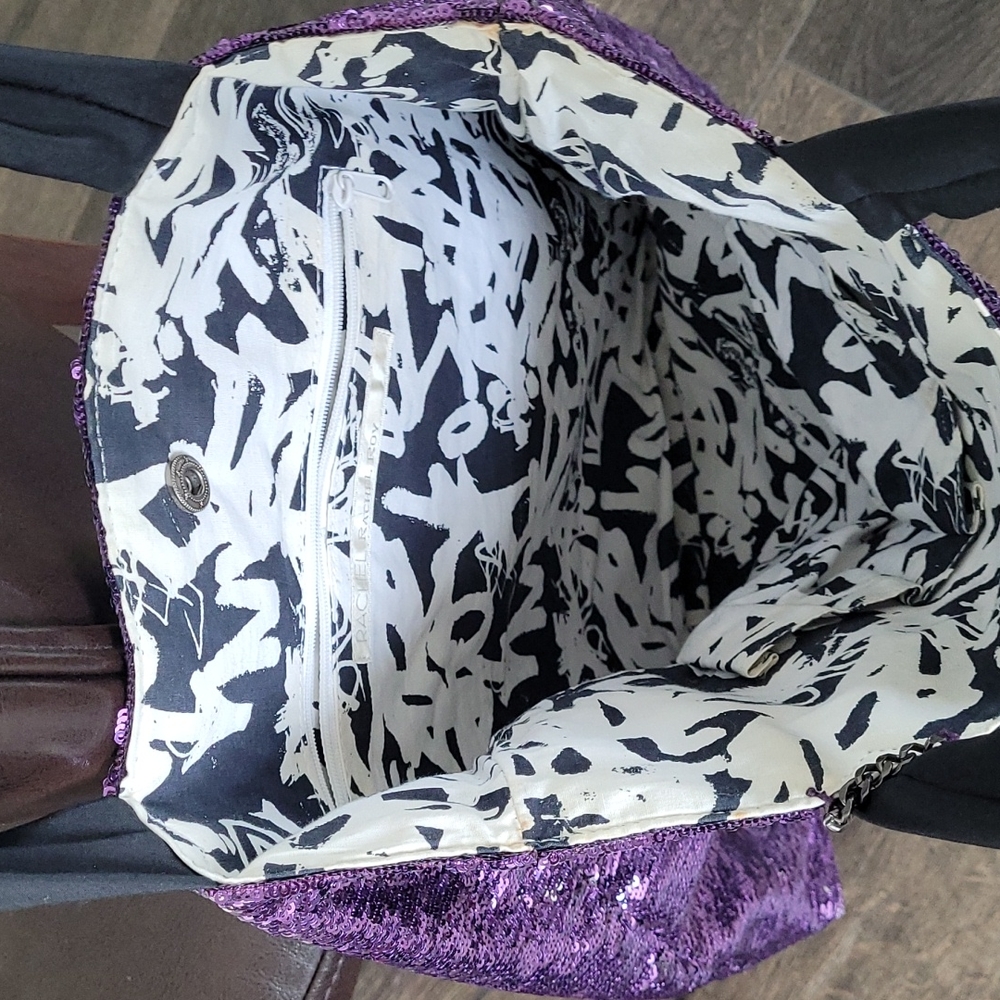 Sequined Handbag - Picture 3 of 4